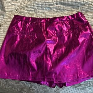 Buddy love metallic hot pink short